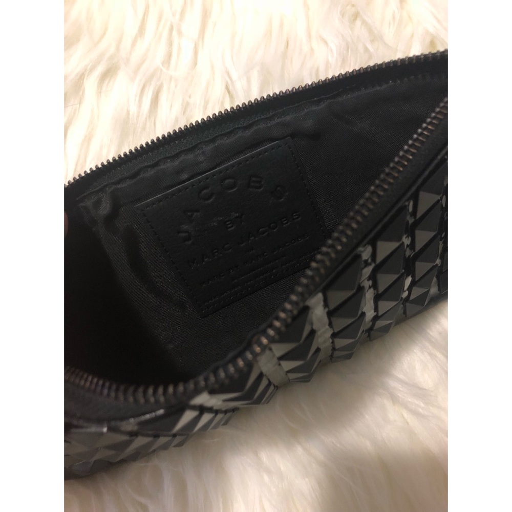 *TRADE* Pyramid Studded Patent Leather - Picture 6 of 7
